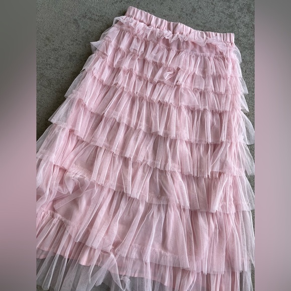 Cupcakes and cashmere pink ruffle tiered flowy skirt NWOT - Picture 2 of 3
